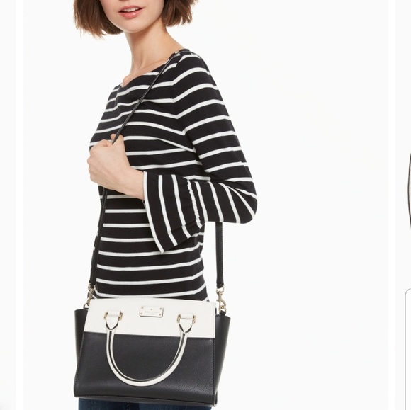 kate spade Handbags - NWT Kate spade croossbody bag
